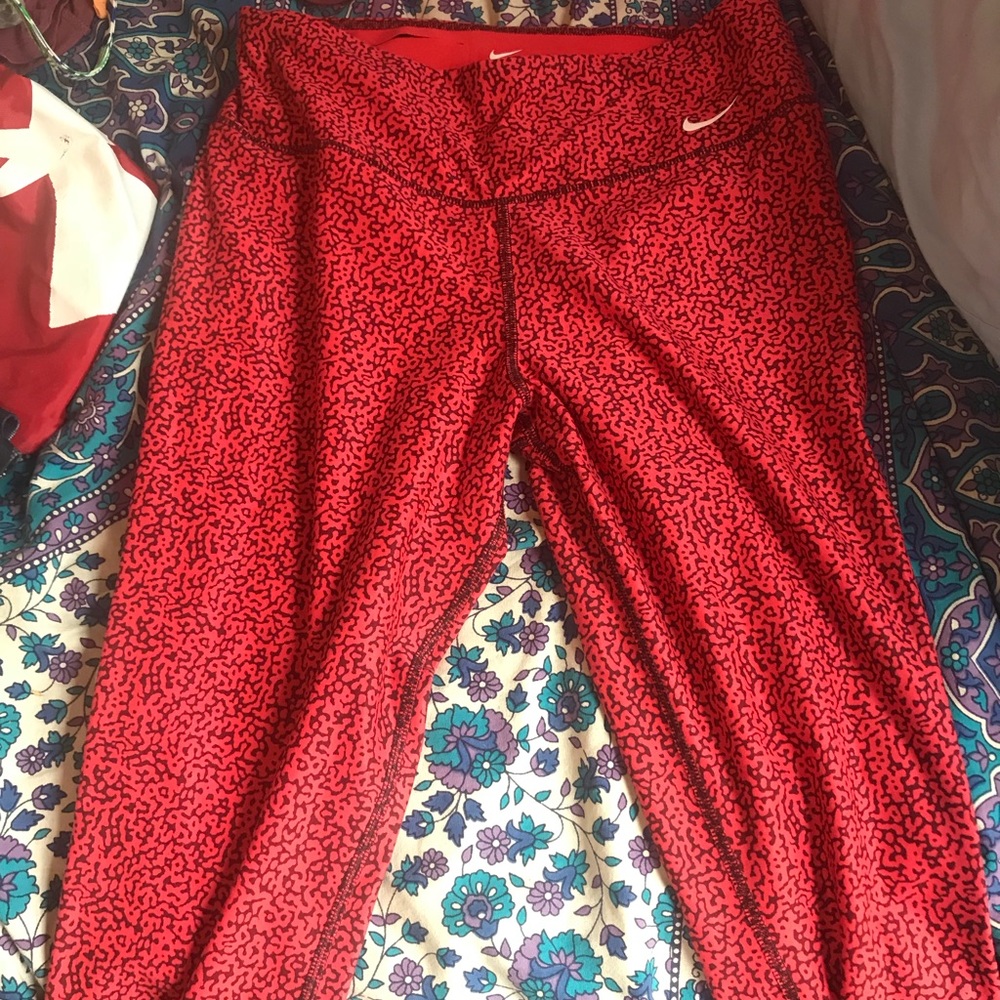 Nike cropped leggings